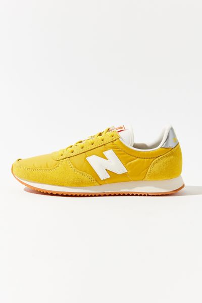 new balance 220 running sneaker