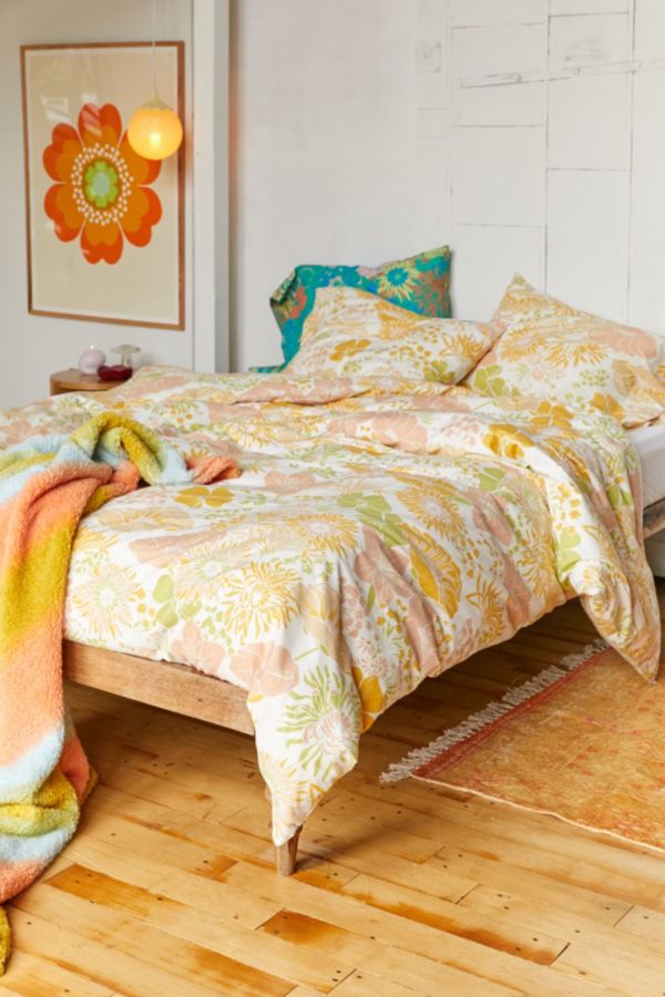 Gail Floral Duvet Set Urban Outfitters Canada