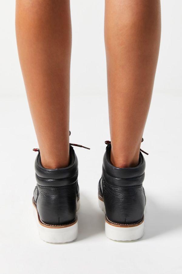 uo black boots
