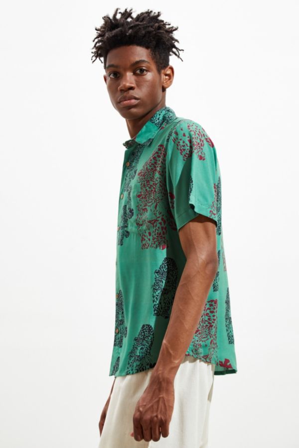 Raga Man Tiger Pattern Short Sleeve Button-Down Shirt | Urban Outfitters
