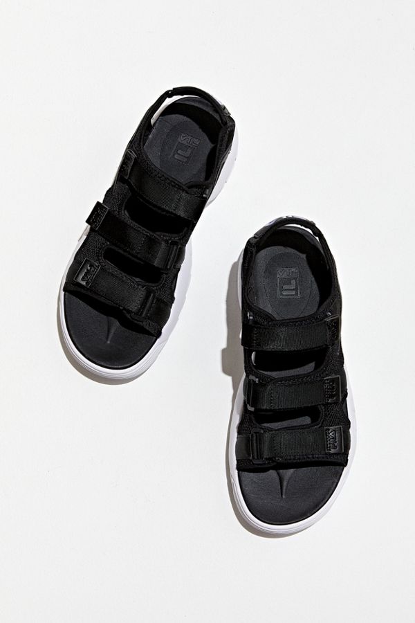 fila disruptor sandals black