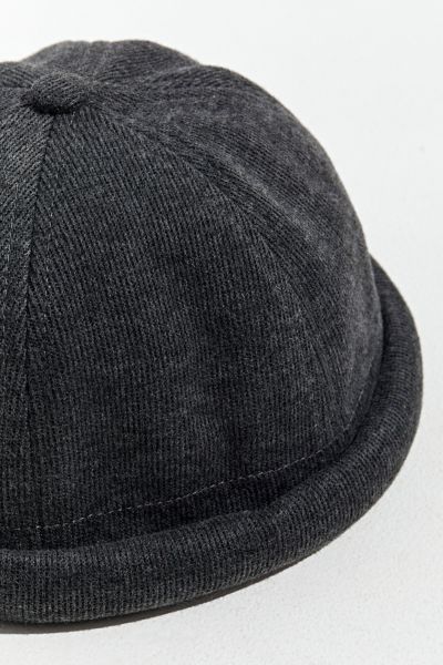 uo docker hat