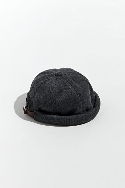 uo docker hat