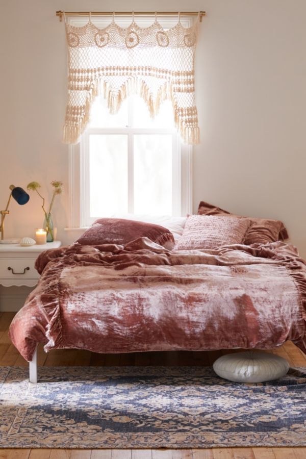 Velvet Ruffled Edge Duvet Cover Urban Outfitters Canada