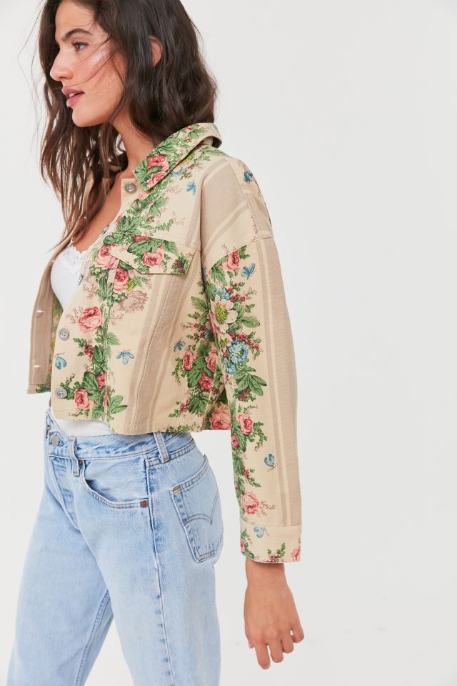 Kimchi Blue Floral Cropped Trucker Jacket | Urban Outfitters