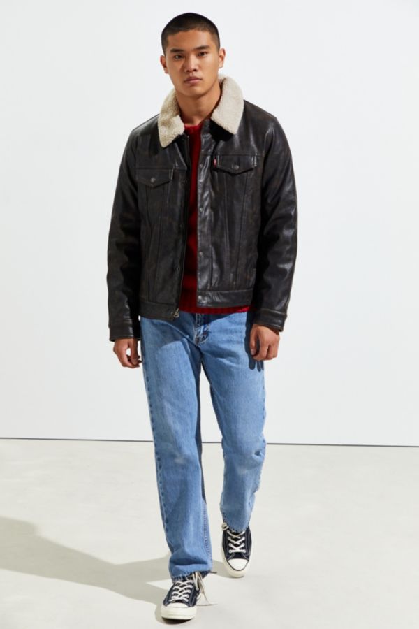 Levi’s Vintage Faux Leather Sherpa Lined Trucker Jacket | Urban Outfitters
