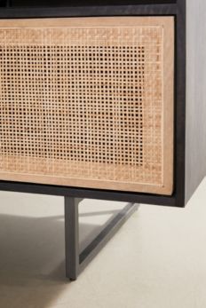 Slide View: 5: Ivy Media Console