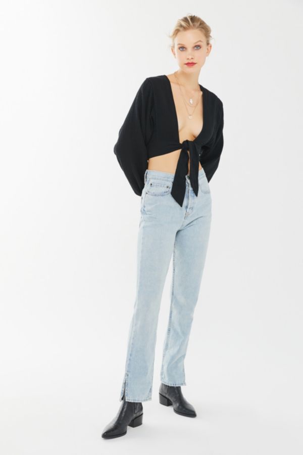 UO Carly Tie-Front Cropped Top | Urban Outfitters