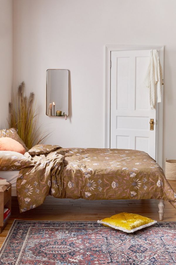 Slide View: 1: Camille Floral Duvet Set