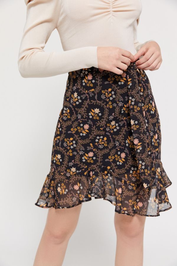 UO Sonia Ruffle Mini Skirt | Urban Outfitters