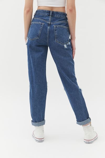 medium wash mom jeans