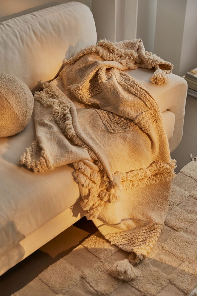 Aden Tufted Throw Blanket Urban Outfitters