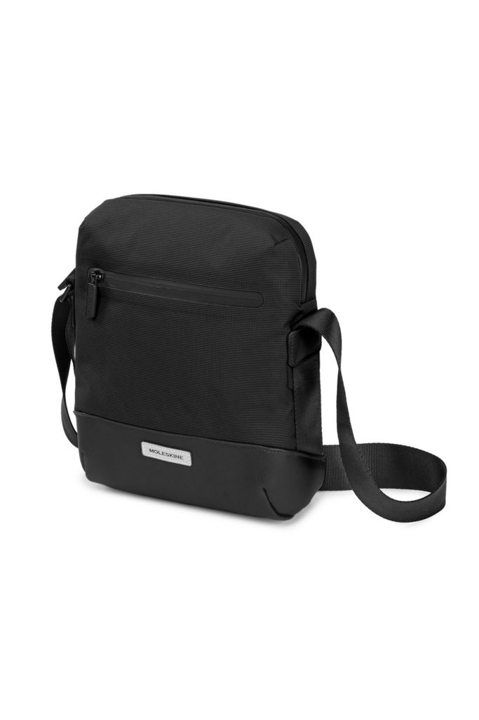 Moleskine Metro Reporter Shoulder Bag | Urban Outfitters