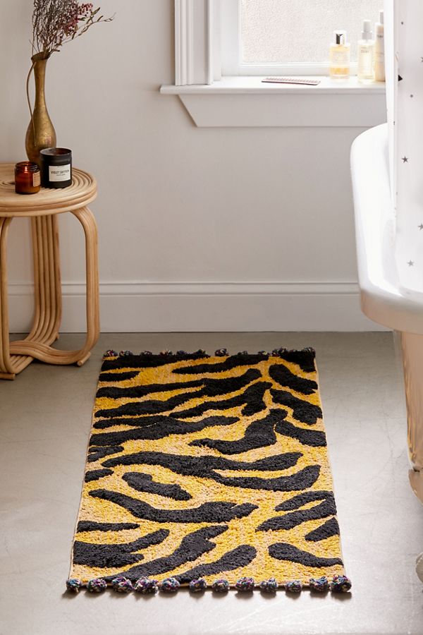 Slide View: 1: Talia Tiger Runner Bath Mat