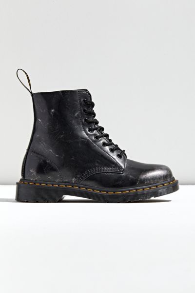 doc martens 1460 combat boot