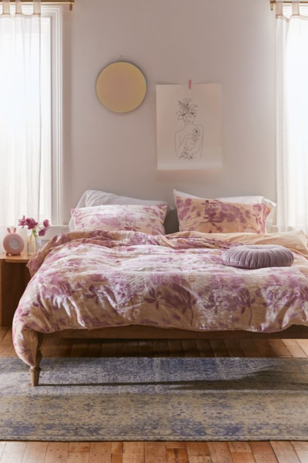 Nesha Velvet Duvet Cover Urban Outfitters Canada