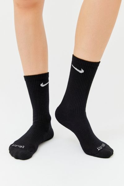 nike dri fit plus crew socks