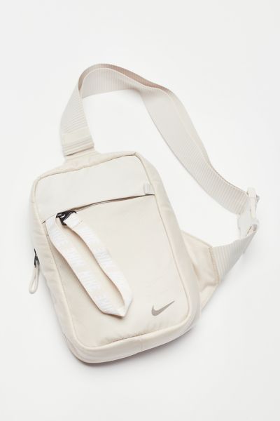 nike fanny pack urban outfitters