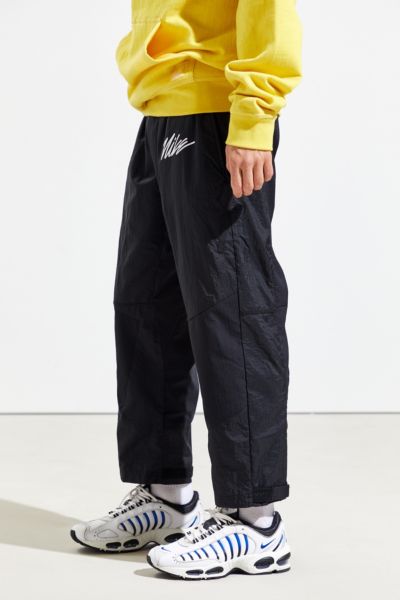 nike track trousers