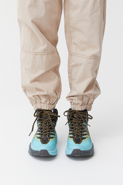 hoka one one speedgoat 2 mid gtx