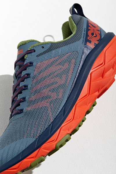 hoka challenger