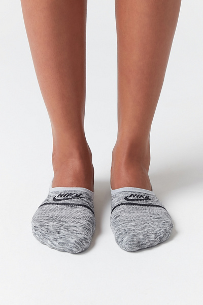 nike snkr sox essential no show