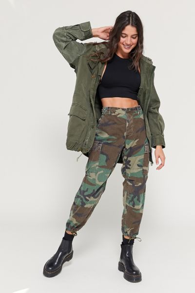 urban outfitters blue camo pants
