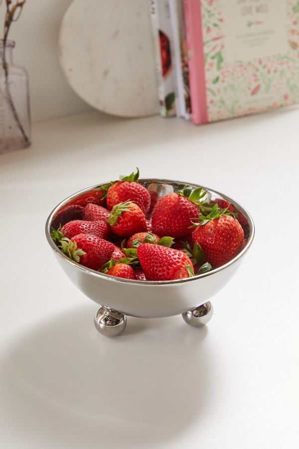 Slide View: 1: Isabella Colander
