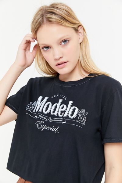 modelo tee shirt