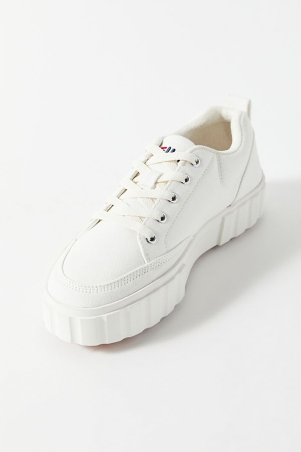 fila sandblast low sneaker