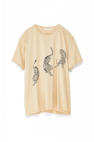 oversized tiger graphic tee