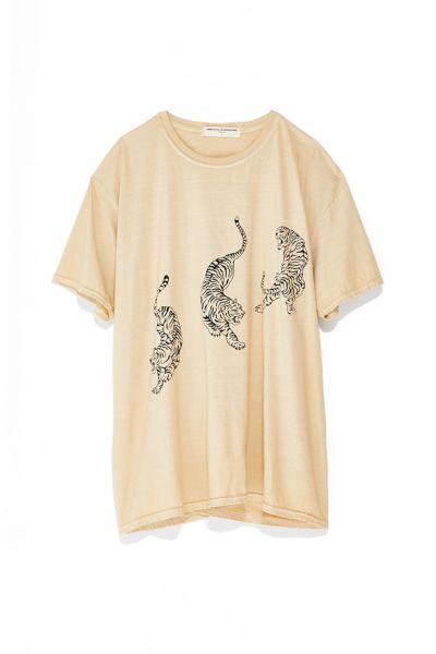 urban outfitters tiger tee