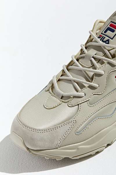 fila ray tracer urban outfitters