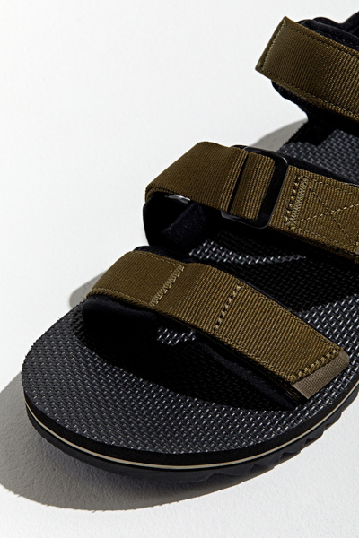 teva cross strap sandal