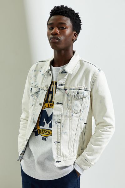 levis logo jacket