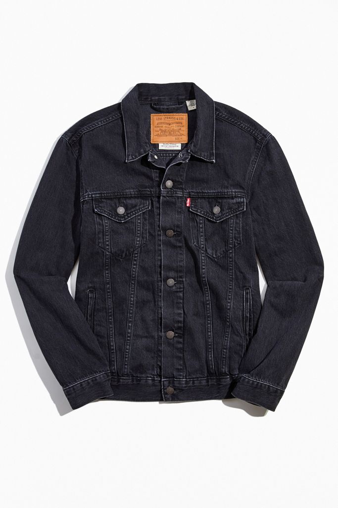 Levi’s Liquorice Denim Trucker Jacket | Urban Outfitters