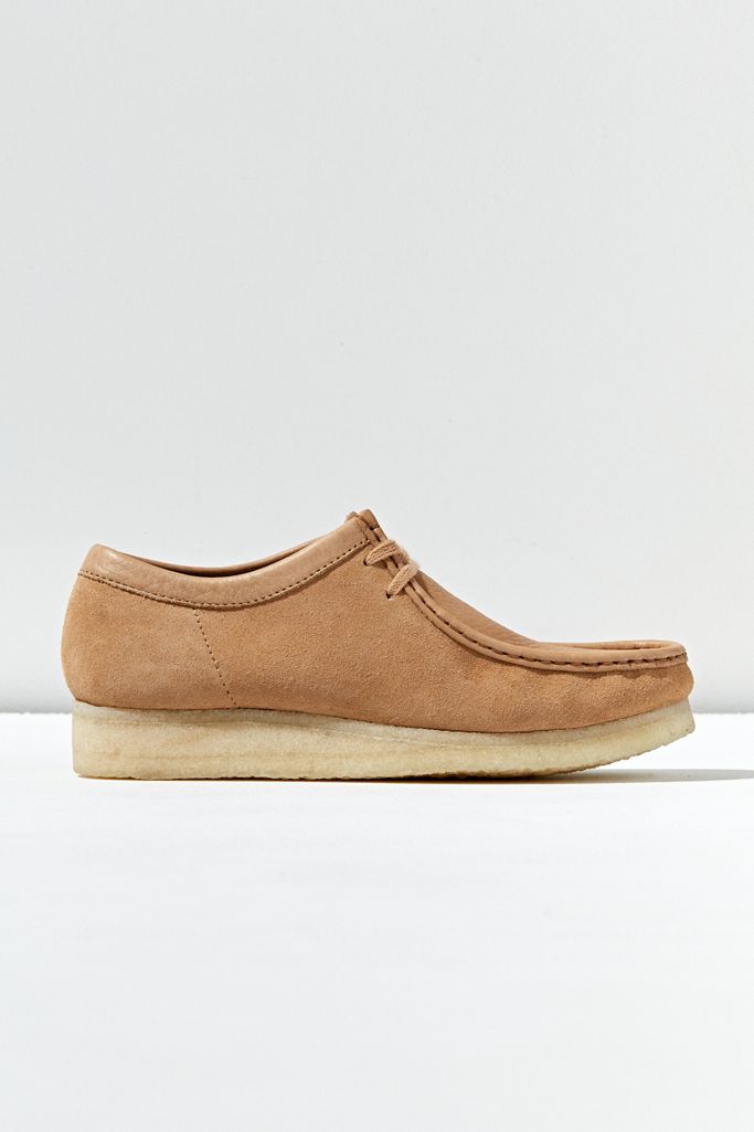 Clarks Wallabee Suede Boot | Urban Outfitters
