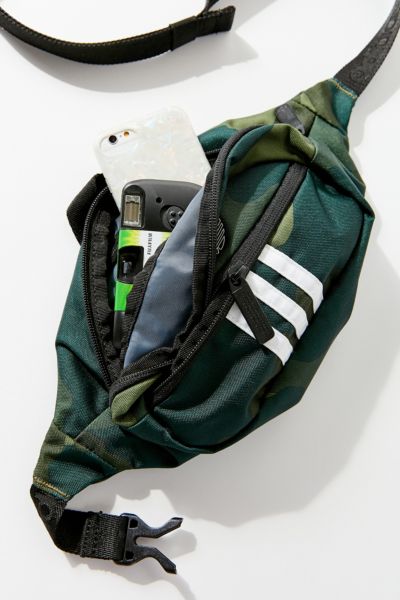 adidas fanny pack urban outfitters