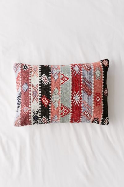 Throw Pillows Blankets Urban Outfitters