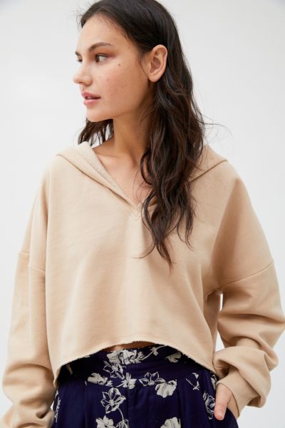 cream nike sweatshirt