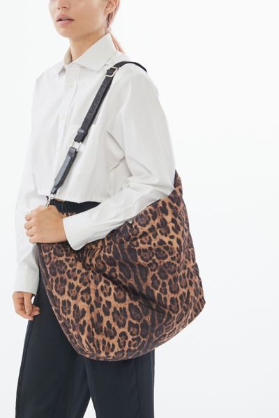 urban outfitters gym bag