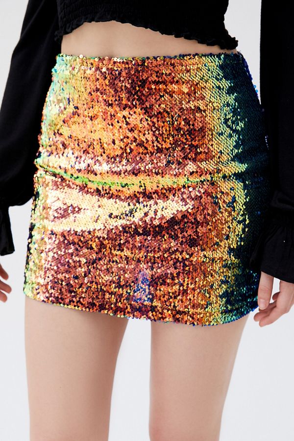 Motel Cherry Sequin Mini Skirt | Urban Outfitters