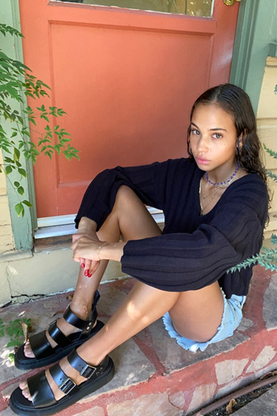 dr martens gryphon strap sandals