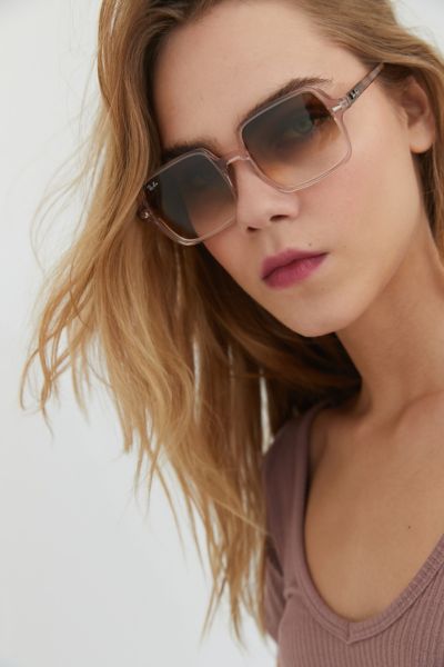 model ray ban