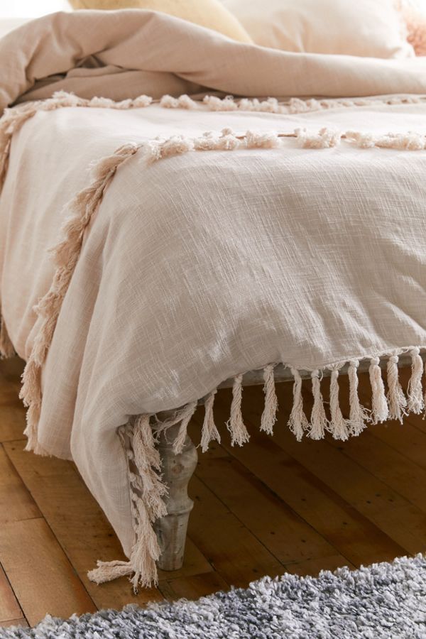 Luna Fringe Washed Slub Duvet Cover Urban Outfitters Canada