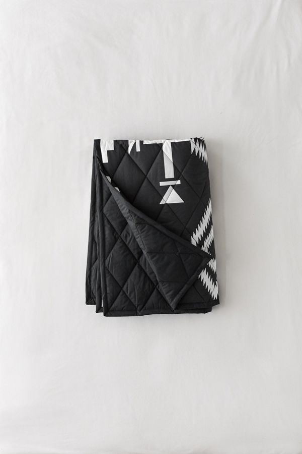 Pendleton Los Ojos Quilted Throw Blanket Urban Outfitters