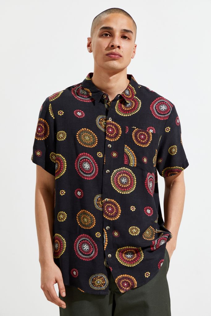 Rolla’s Bon Big Dot Short Sleeve Button-Down Shirt | Urban Outfitters ...