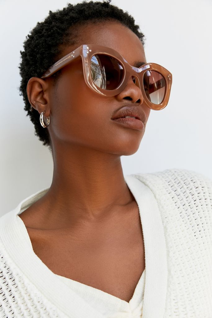 Privé Revaux The Monroe Oversized Sunglasses Urban Outfitters 