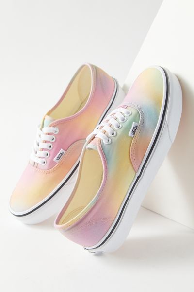 vans aura
