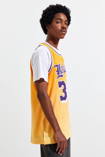 lakers old english jersey